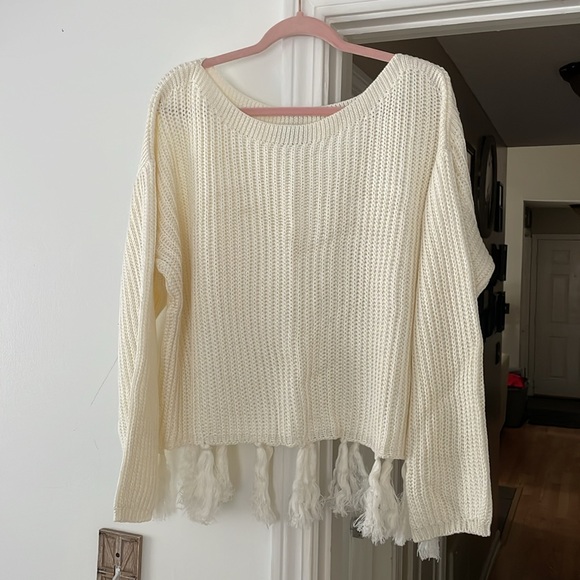 Jordan women’s cream color sweater size Large - Picture 2 of 2